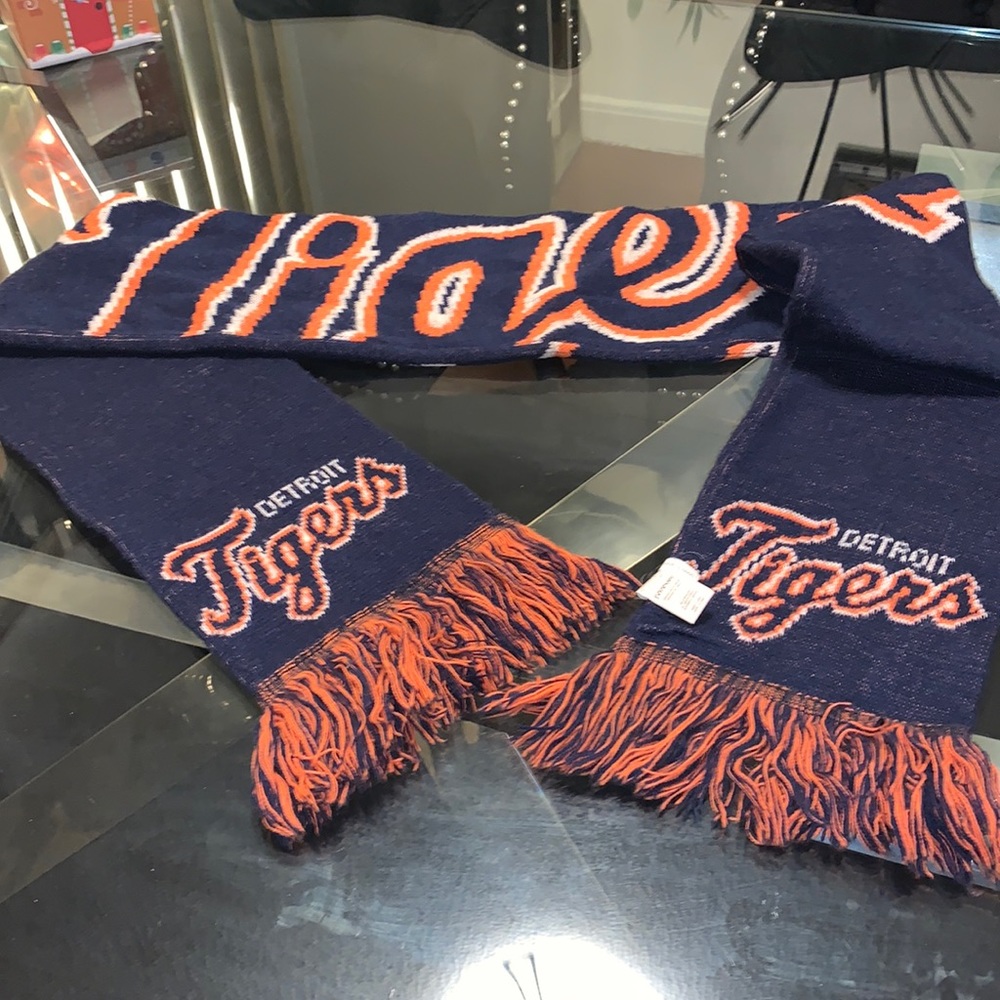 Detroit Tiger’s Scarf